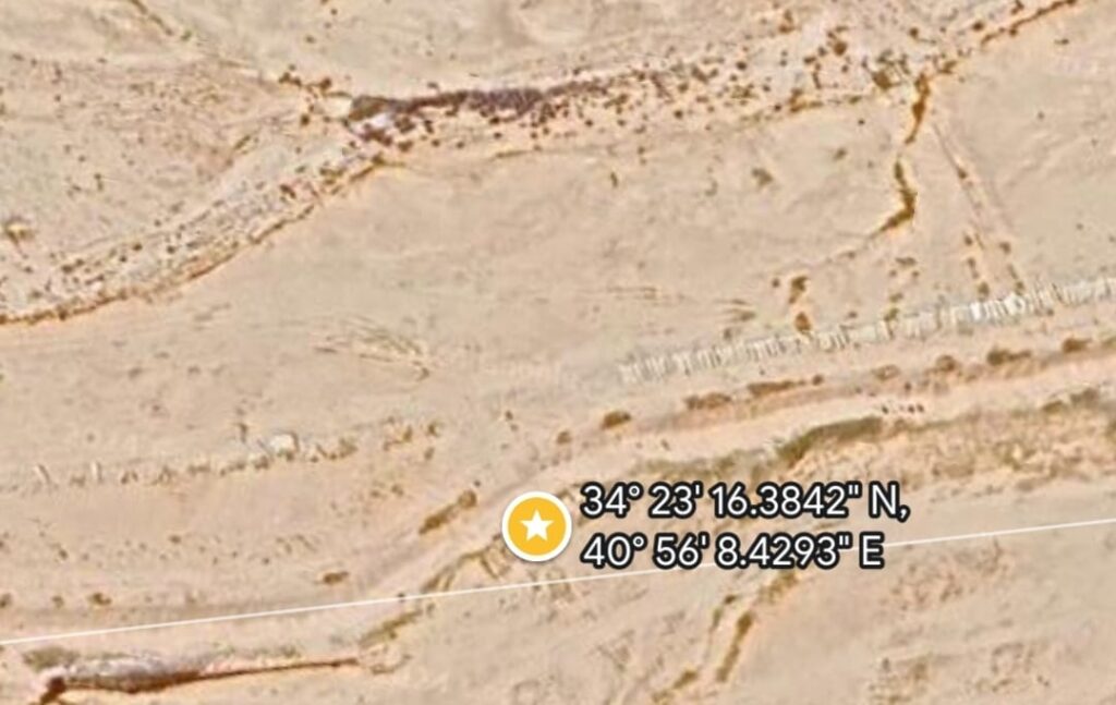 معبر بالقرب من معبر السكك