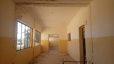 عام دراسي بلا مقاعد.. سلسلة إخفاق متواصلة في مدارس دير الزور والشرق السوري